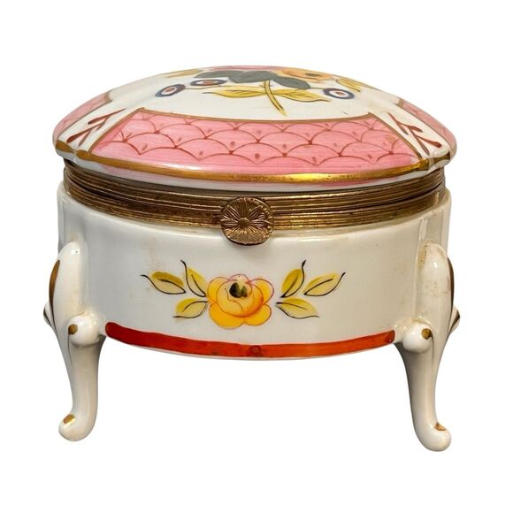 Vintage Handpainted 3 Footed Floral Hinged Trinket Box Porcelain Roses by Isco - Picture 4 of 16